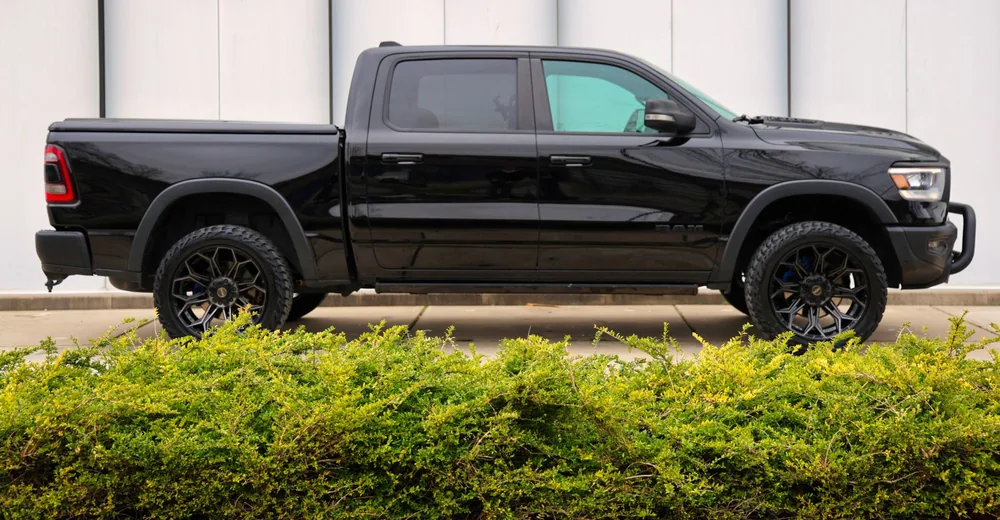 Ram 1500 Rebel 2022, gerealiseerd door PONSEN Selected Cars